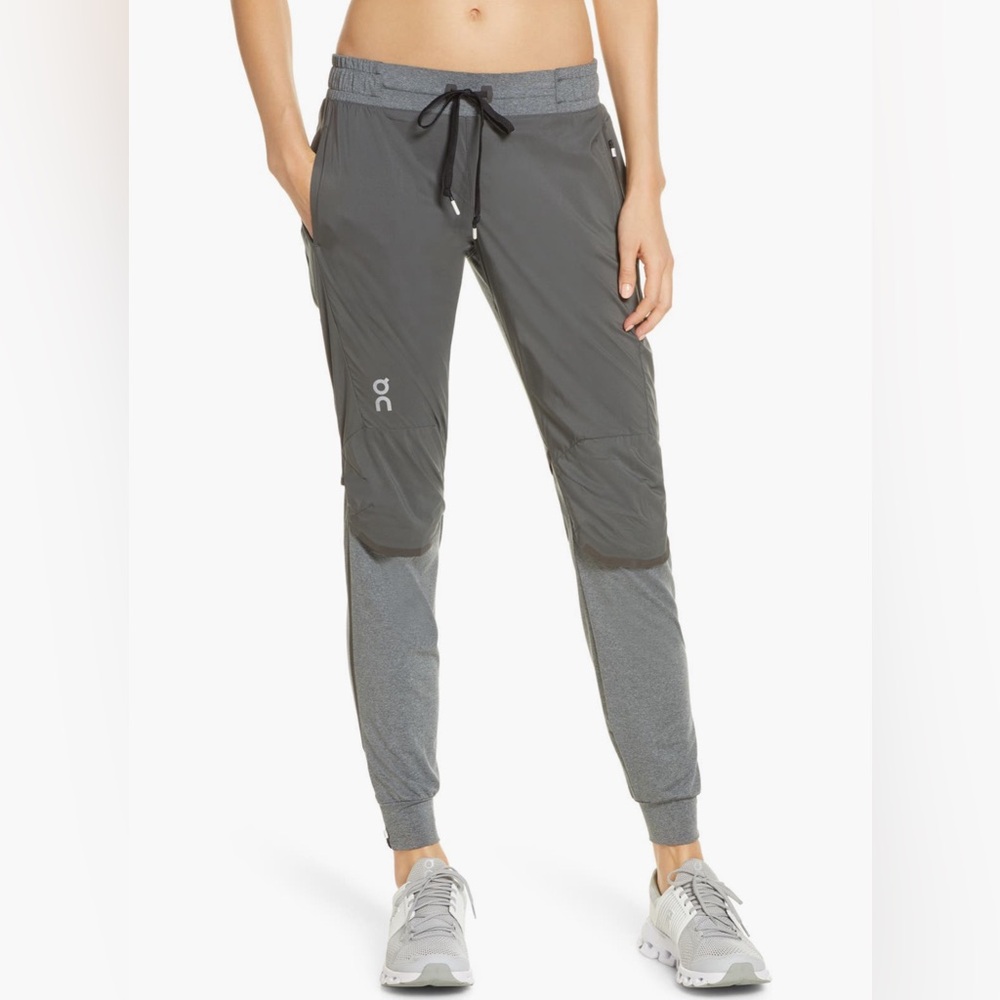 ON Running Pants in Shadow